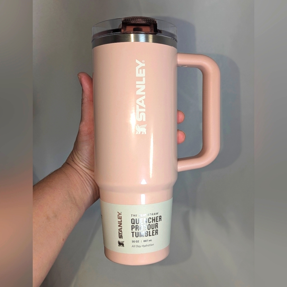 New STANLEY The Quencher H2.0 Flowstate CUP Tumbler 30 OZ